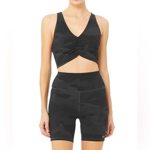 ALO Yoga | 7” High- Waist Vapor Short | Small